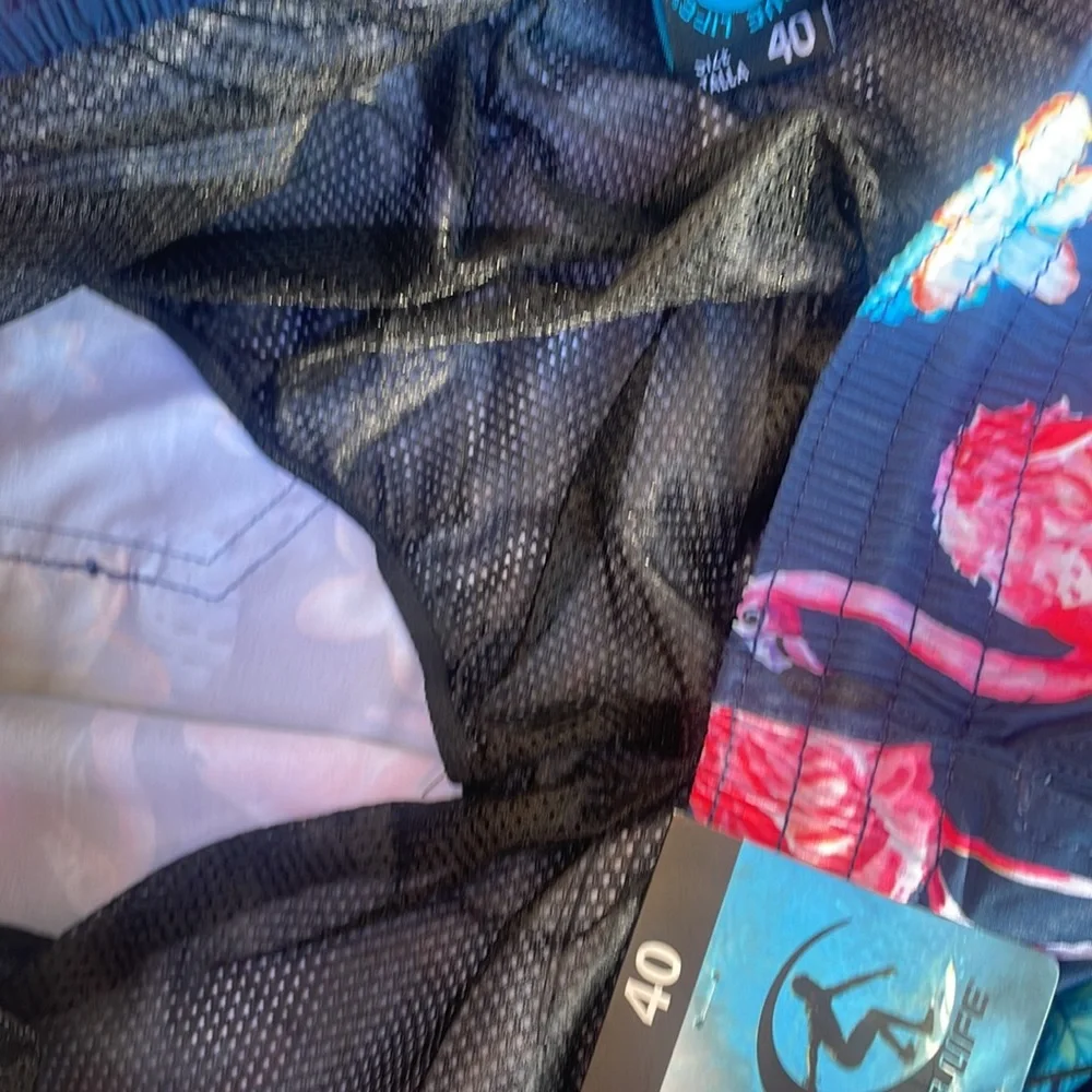 NWT Wave Life Swim Shorts!Mens  40